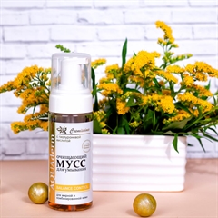 Очищающий мусс для умывания жирной и комбинированной кожи  (с гиалуроновой кислотой)