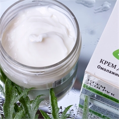 Натуральный крем для рук. Омолаживающий (с маслом ши и экстрактами зеленого чая и калины)